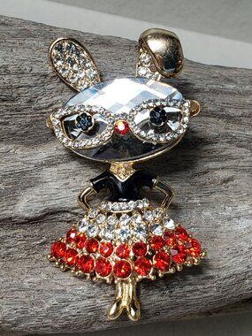 Mouse in Red Dress Rhinestone Brooch Wearing Glasses New Cat Kitten Mice